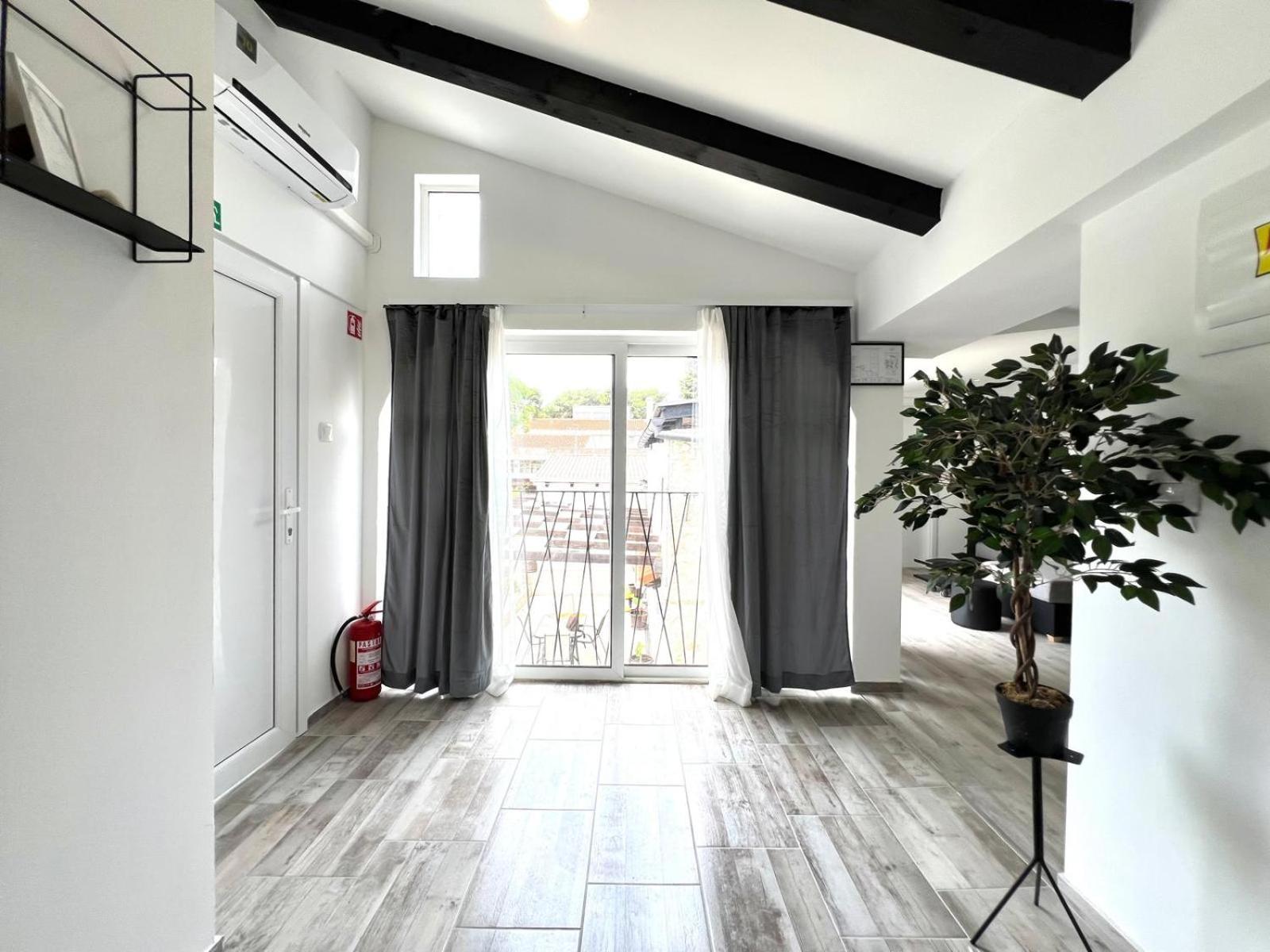 Azzurro Mare Apartment Pula Exterior photo