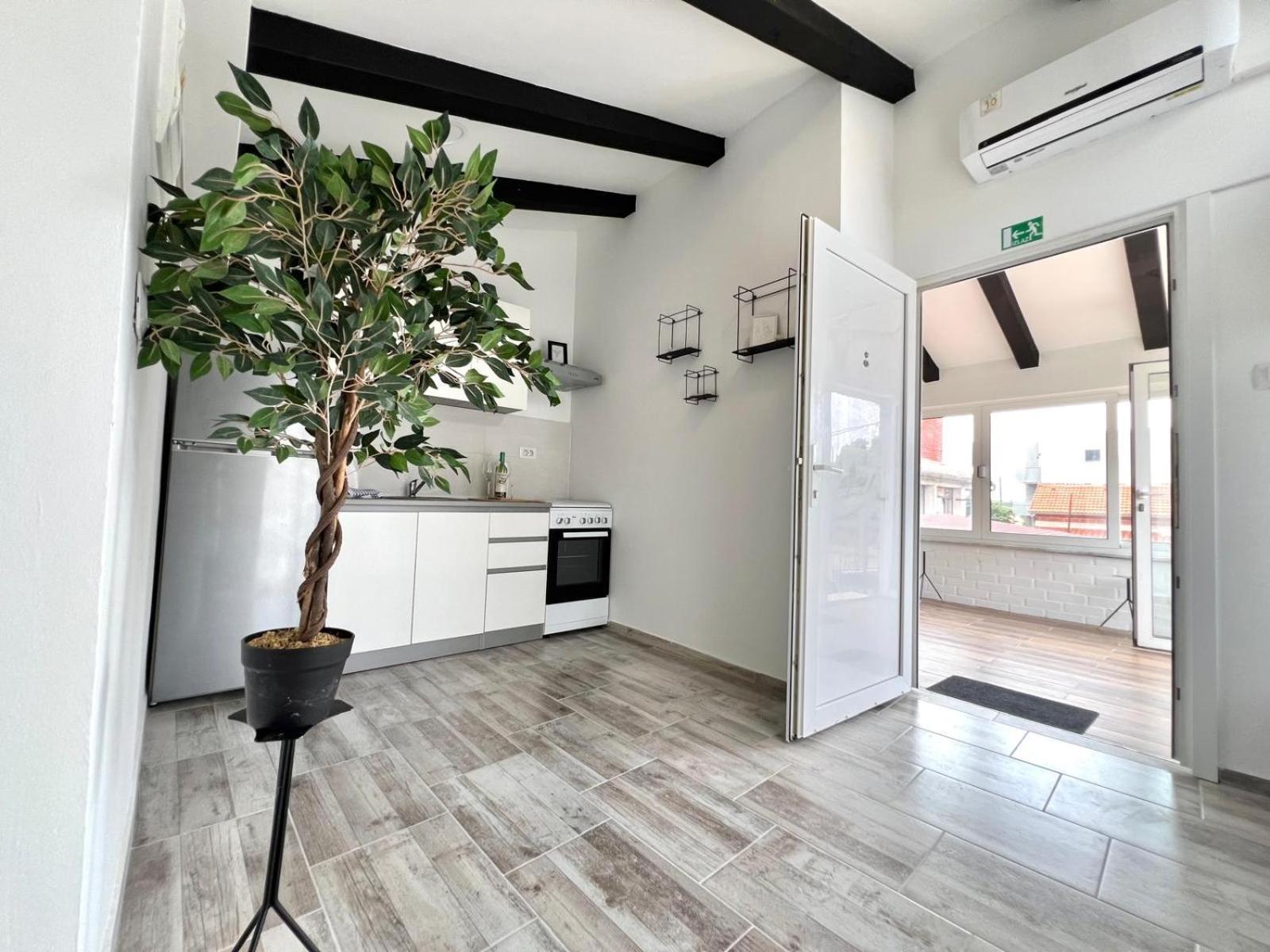 Azzurro Mare Apartment Pula Exterior photo
