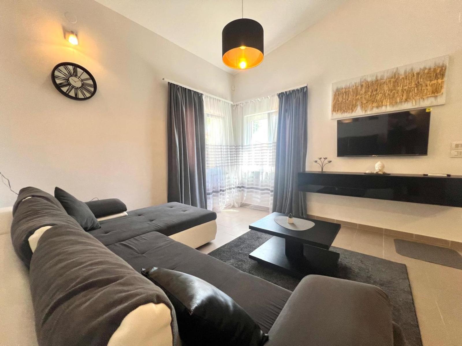 Azzurro Mare Apartment Pula Exterior photo